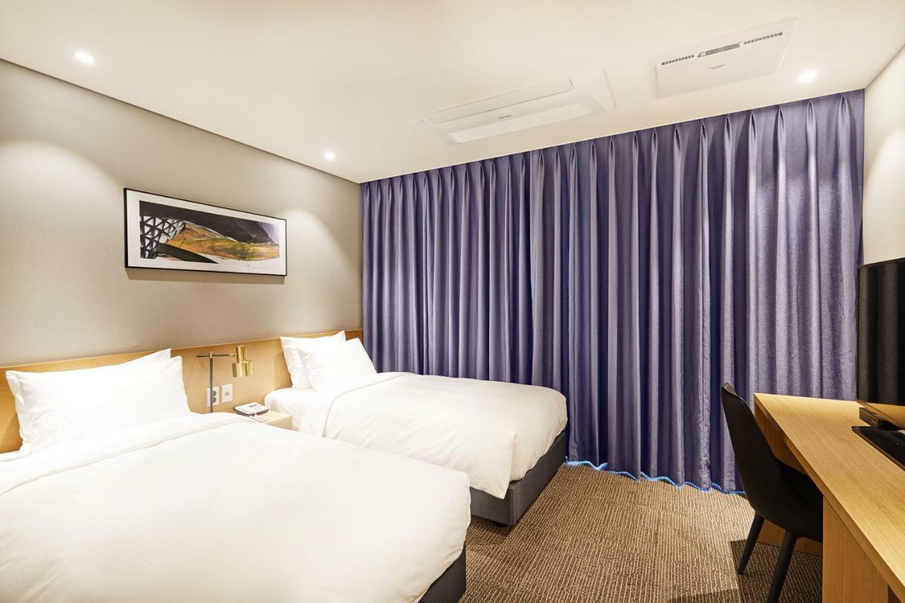 Lavi De Atlan Hotel Puszan Kültér fotó